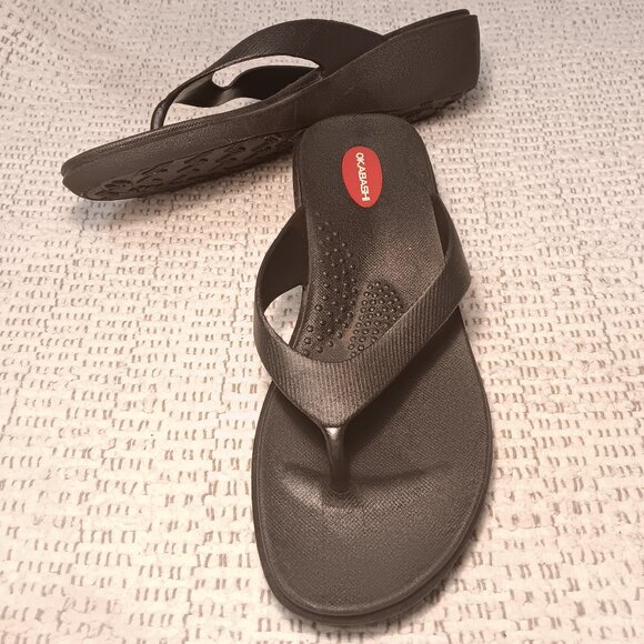 Okabashi women's black low wedge heel flip flops Made in USA sz L / 9.5 - 10.5 - Picture 1 of 11
